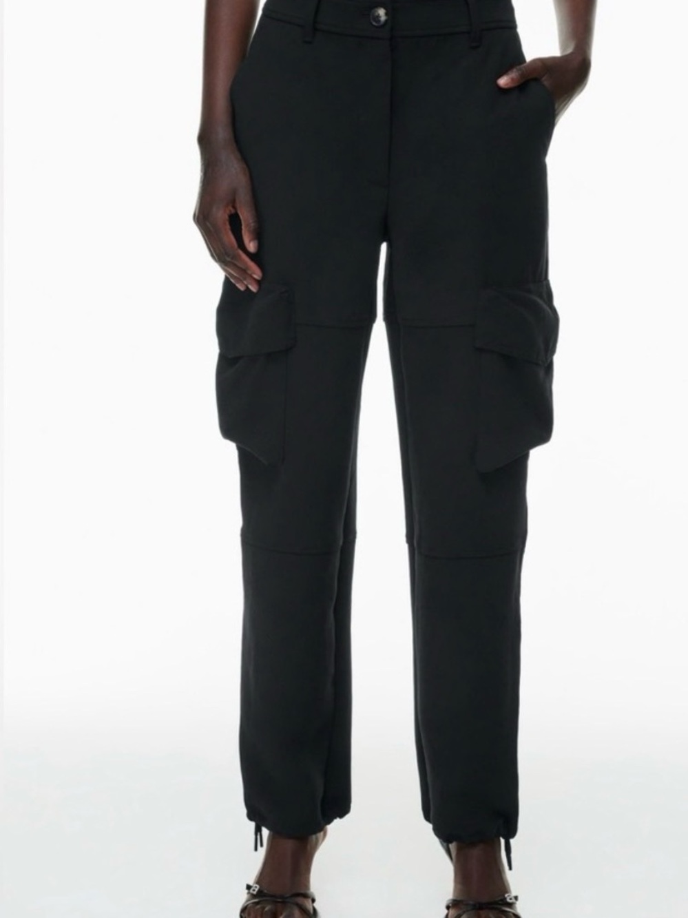 Aritzia Wilfred Women’s Black Cargo Jogger Pants